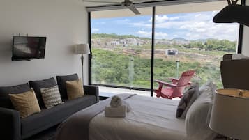 4 bedrooms, in-room safe, iron/ironing board, travel cot