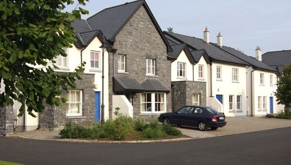 Exterior - Bunratty West - 3 Bedrooms (Bunratty)