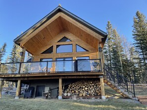 Exterior - Rocky Mountain Cottage (Nordegg)
