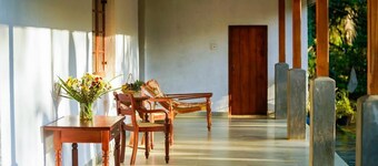 Colonial Holiday Bungalow  In The Hill Country