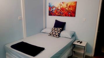 1 bedroom, iron/ironing board, free WiFi