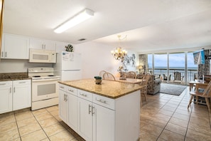 Condo, 2 Bedrooms | Private kitchen