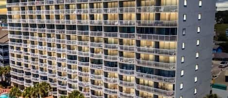 Condo, 2 Bedrooms | Exterior