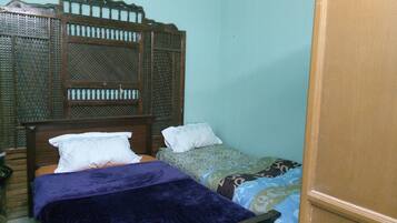 2 chambres, fer et planche Ă repasser, Wi-Fi, draps fournis