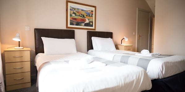 3 chambres, Wi-Fi gratuit, draps fournis