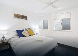 2 bedrooms, iron/ironing board, free WiFi, bed sheets