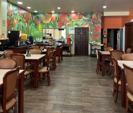 包含每日自助早餐. 杜拉斯诺旅馆