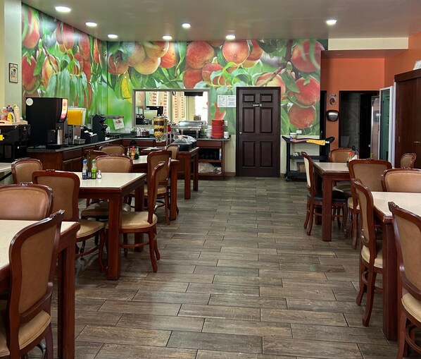 Desayuno buffet incluido todos los días