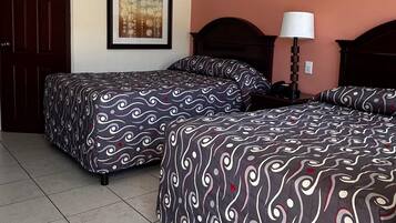 Habitación doble | Escritorio, cortinas blackout, insonorización y wifi gratis