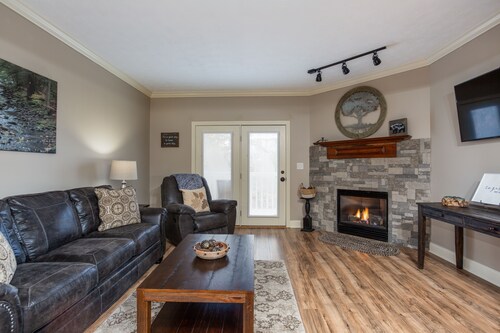 Newly remodeled / prime location  / indoor pool