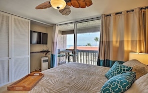 2 makuuhuonetta, memory foam -patjalliset sängyt, silitysrauta/-lauta