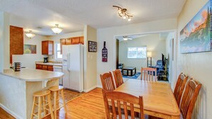 Maison (318_Maplewood) | Cuisine privée