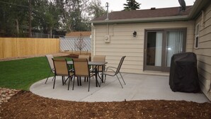 Maison (318_Maplewood) | Balcon