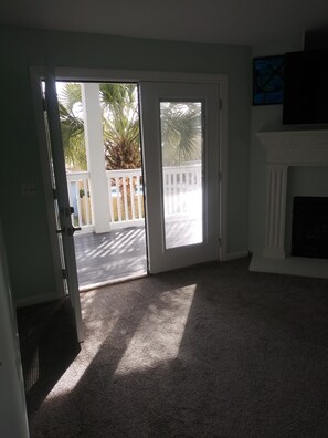 Interior - Ocean Breeze Paridise (Panama City Beach)