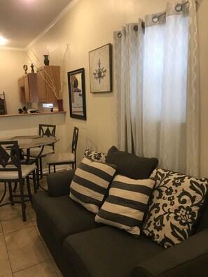 Älytelevisio, kirjoja