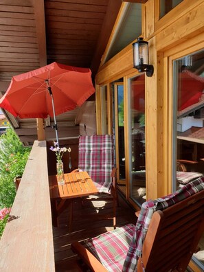 Outdoor dining - Apartment Panorama (Reit im Winkl)