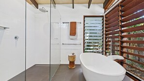 Badewanne, Haartrockner