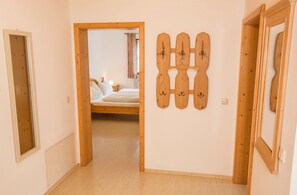 Interior - Apartment 2 75 sqm, non-smoking, 2 ... (Anger)