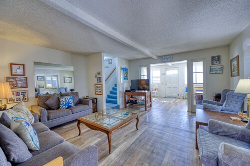 Kaksitasoinen Avalon Home-hinta-laatusuhde ja sijainti!