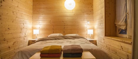 2 chambres, fer et planche Ă repasser, Wi-Fi, draps fournis