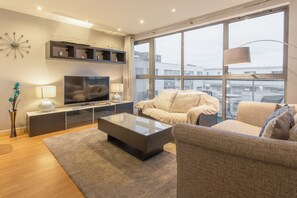 TV - Modern Stylish Close to London Bridge (London)