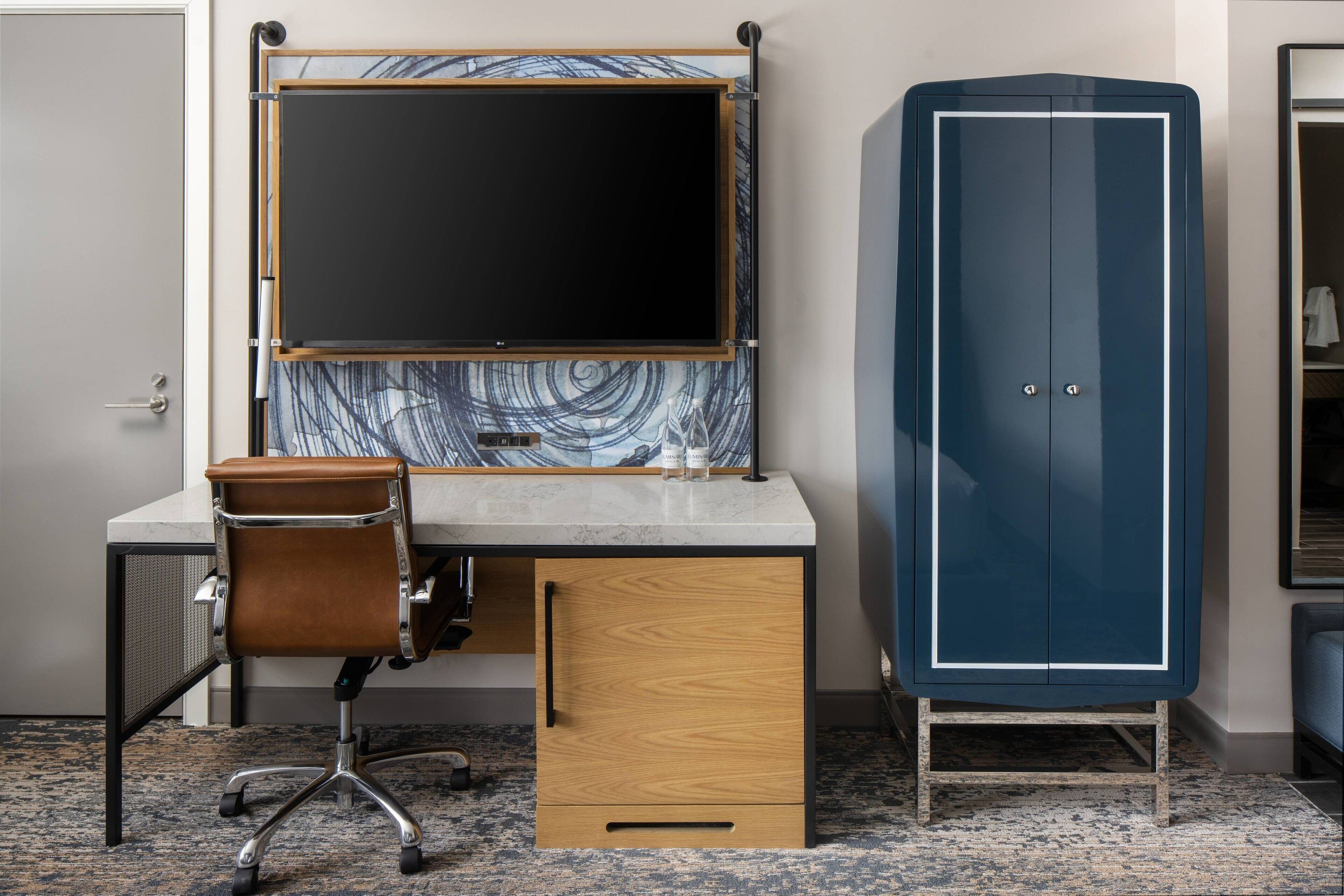 1 bedroom, premium bedding, minibar, in-room safe