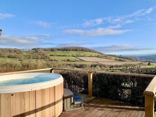 Hot Tub in The Stables