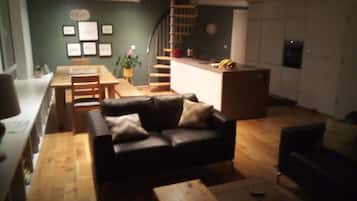 Departamento | Sala de estar | Televisión de 30 pulgadas con canales por cable