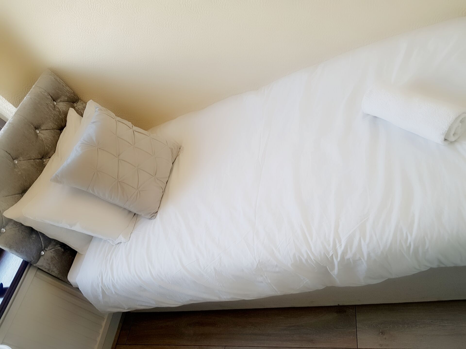 Yhden hengen standard-huone, jaettu kylpyhuone (ROOM 5) | 1 makuuhuone