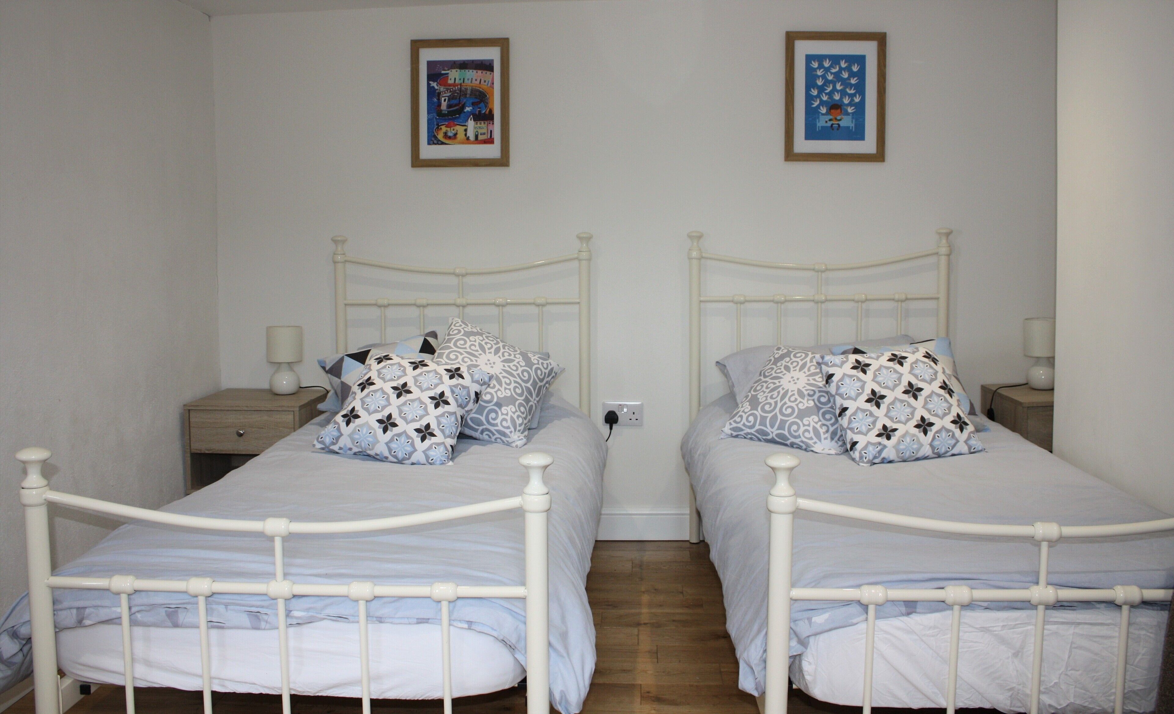 3 chambres, fer et planche à repasser, lit parapluie, Wi-Fi gratuit