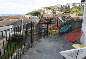 Property grounds - Stunning Sea/Harbour Views in a Beautiful Stone Built Cottage - Village Location (St Austell)
