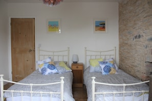 3 bedrooms, iron/ironing board, travel cot, free WiFi