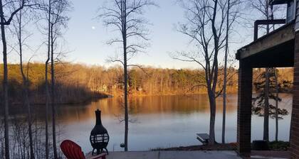 Mayo Lake Lower Unit Highend, Clean, Updated