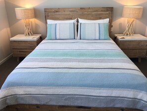 2 bedrooms, desk, iron/ironing board, travel cot