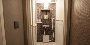 Habitación (Susukino West 3) | Regadera en el baño