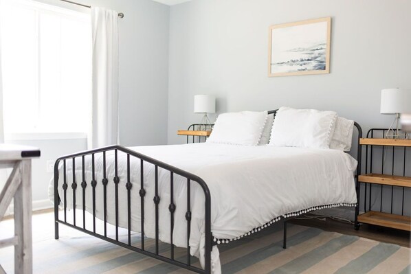 2 habitaciones, tabla de planchar con plancha y wifi gratis 