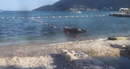Vila sa sportskim terenom