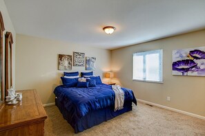 Maison (3808_Somerset) | 6 chambres, fer et planche à repasser, lit de bébé, lit de bébé portatif