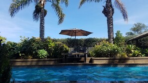 Piscine extérieure (ouverte en saison)