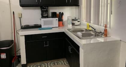 Gesamtes Studio Chalan Pago Guam