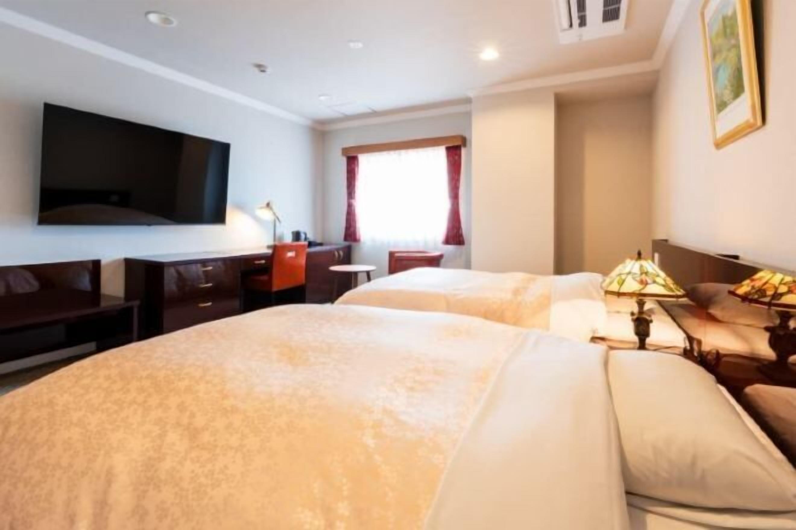 In-room safe, iron/ironing board, free WiFi