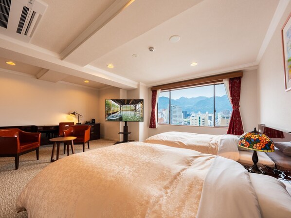 Premium Floor Deluxe Twin Room - Non-Smoking | In-room safe, iron/ironing board, free WiFi - BeppuOnsen Hotel Sansenkaku (Beppu)