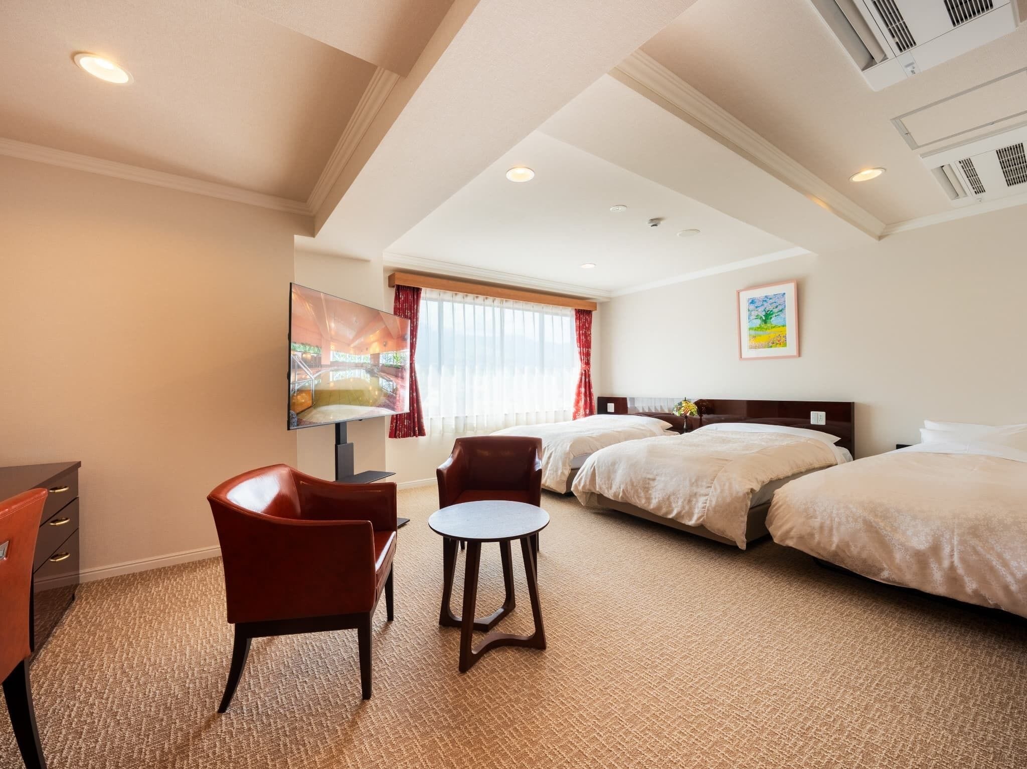 Camera tripla, non fumatori | Una cassaforte in camera, ferro/asse da stiro, Wi-Fi gratuito