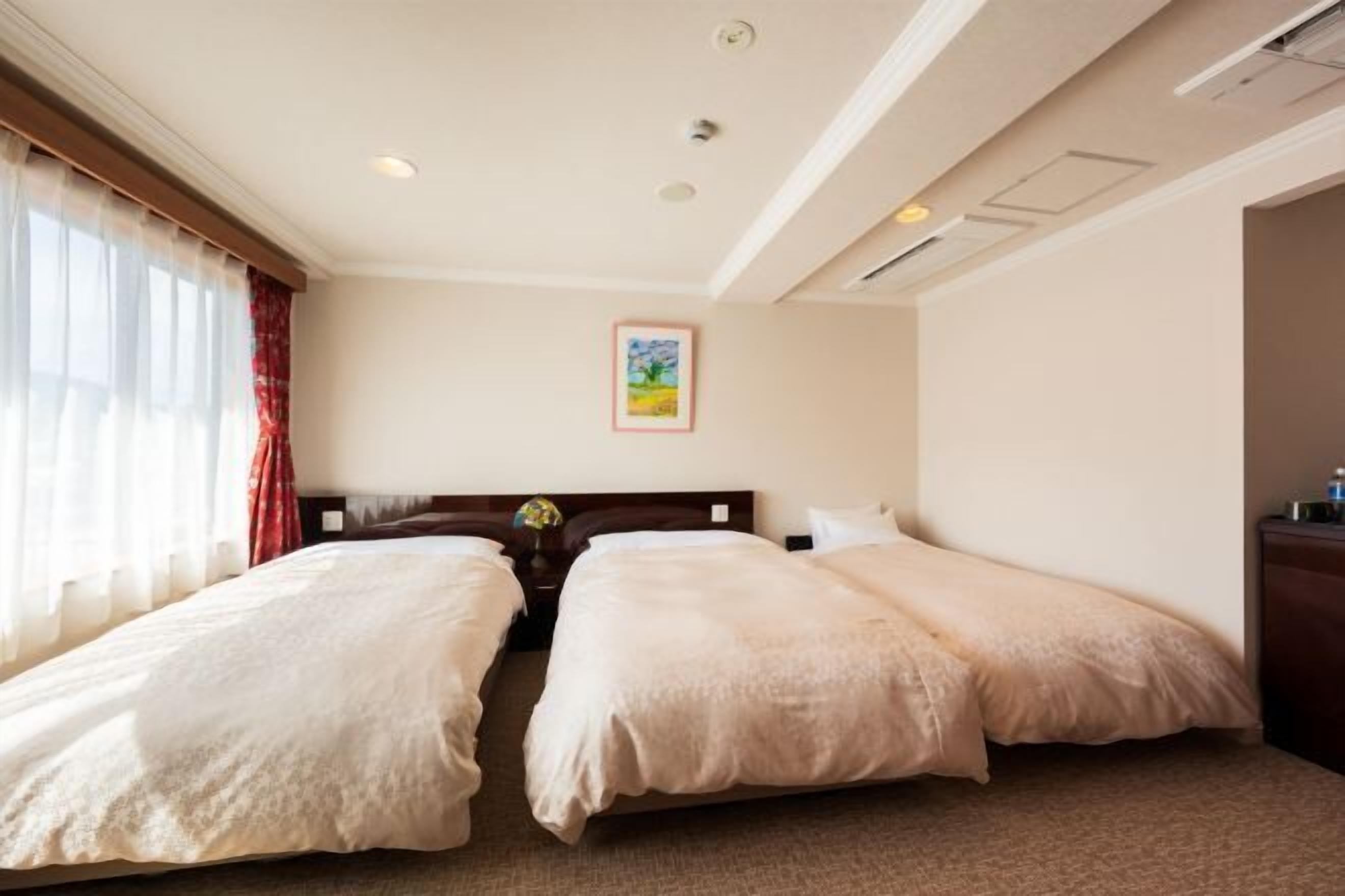 In-room safe, iron/ironing board, free WiFi