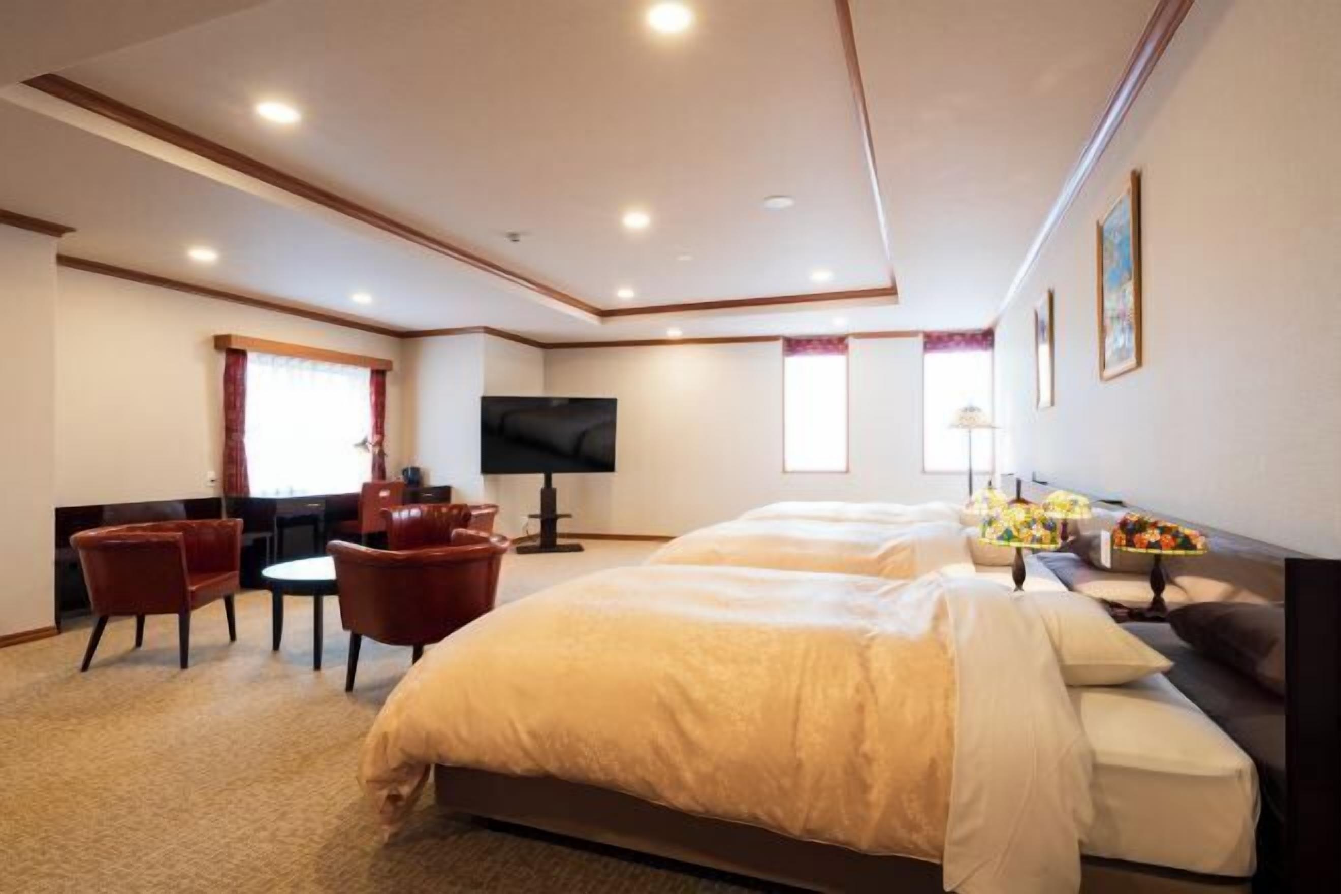 In-room safe, iron/ironing board, free WiFi