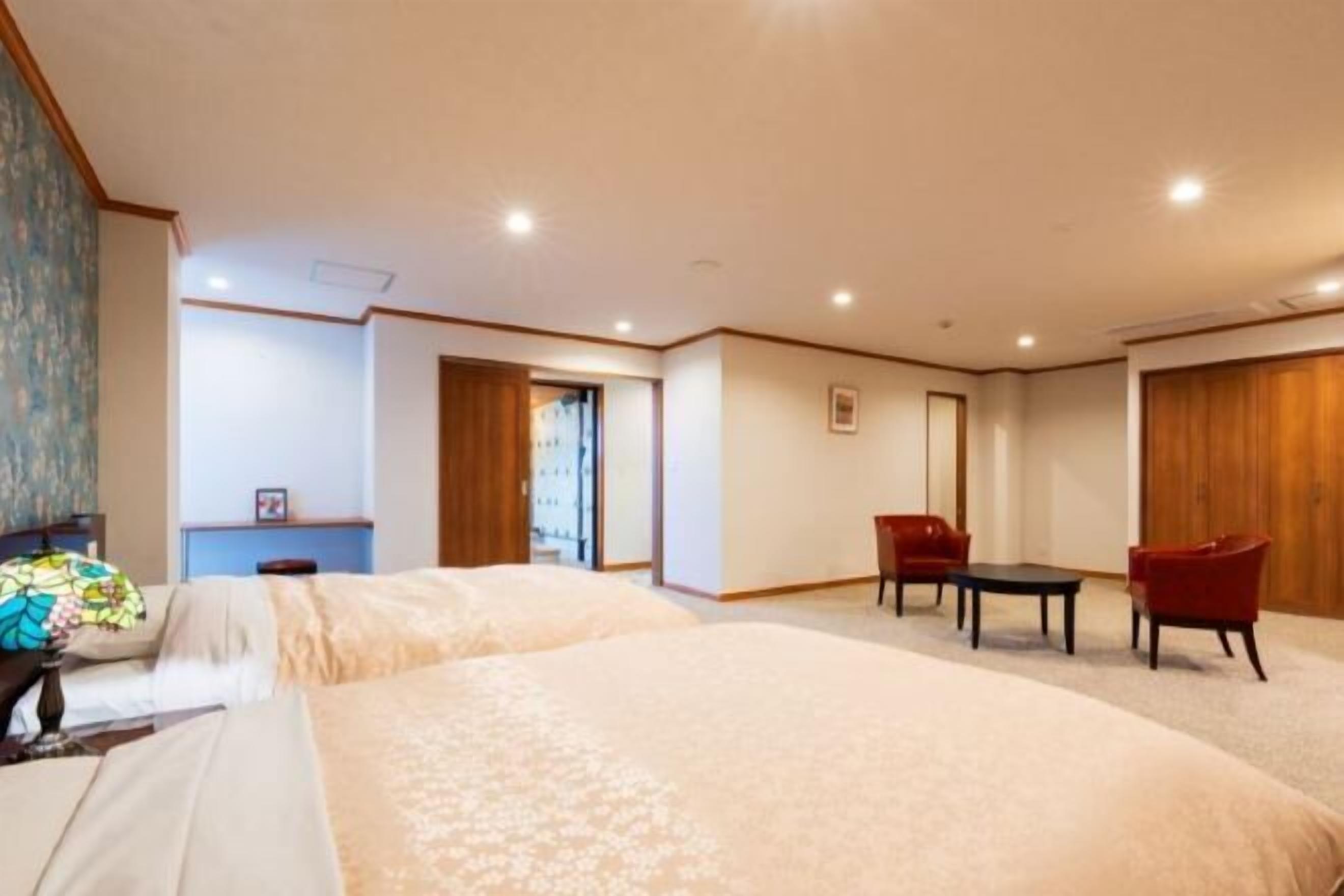 In-room safe, iron/ironing board, free WiFi