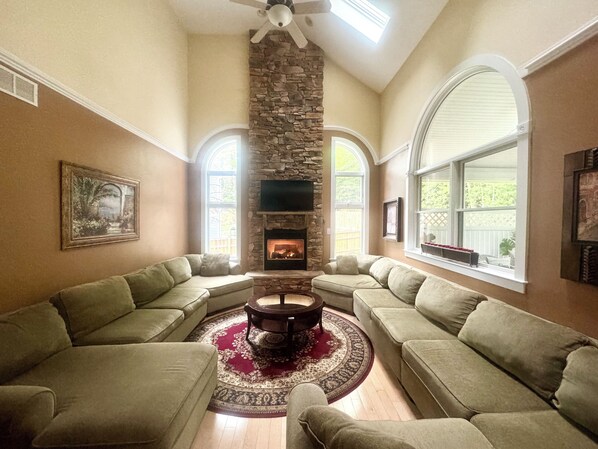 Smart TV, fireplace, DVD player, books