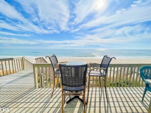 Outdoor dining - Island’s Delite – Breezy Beach Days Ahead (Surf City)