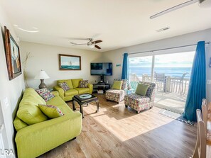 Smart TV, DVD player - Island’s Delite – Breezy Beach Days Ahead (Surf City)