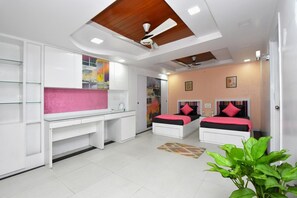 Free WiFi - Pink Elephant Haveli - Hostel (Jaipur)